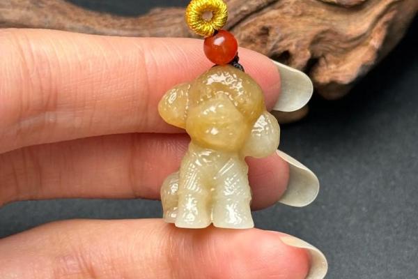 属狗人佩戴玉石是否适宜