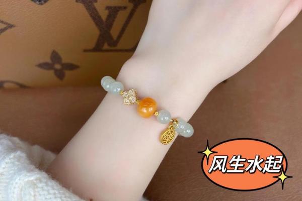 水命人适合佩戴金还是玉