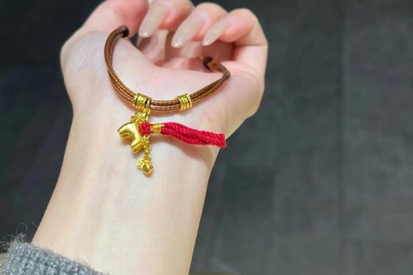 78年属马女性佩戴何种首饰最助运