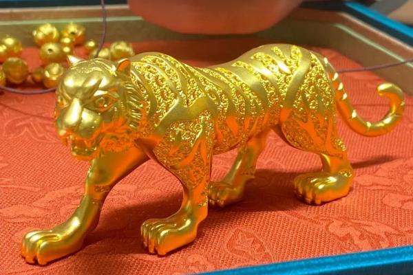金虎命者适宜佩戴哪些饰品