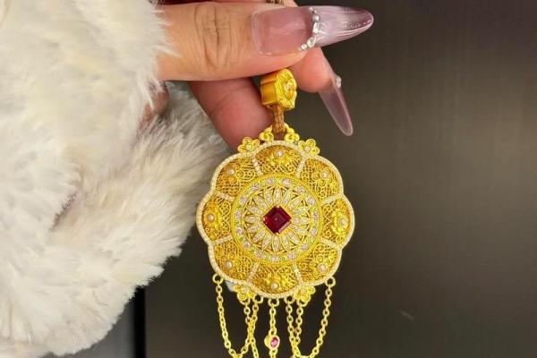 海中金配什么佳