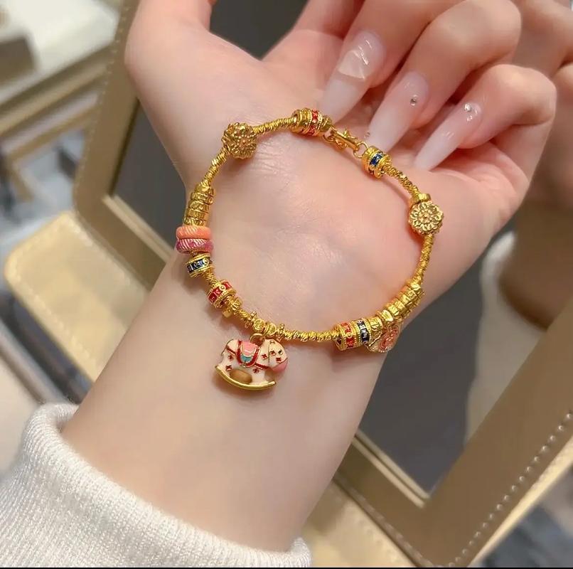 木马命适合戴什么材质的手链_木马命戴什么首饰最旺_木马命佩戴什么项链能提升财运