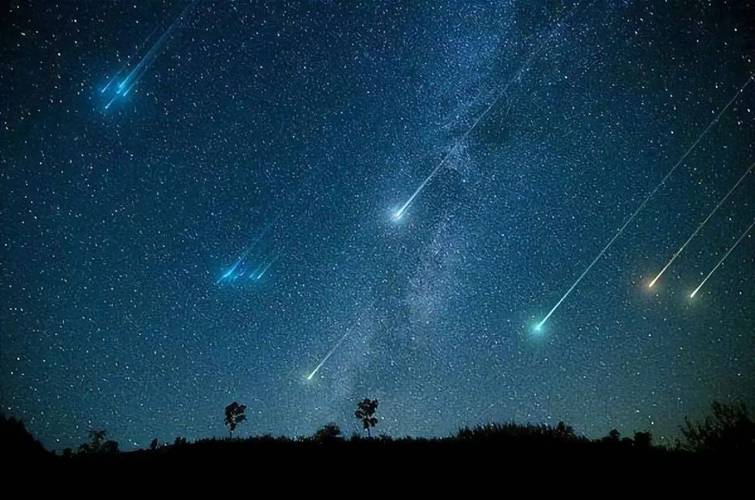 梦见流星划过寓意_流星划过梦境解析_梦见流星划过