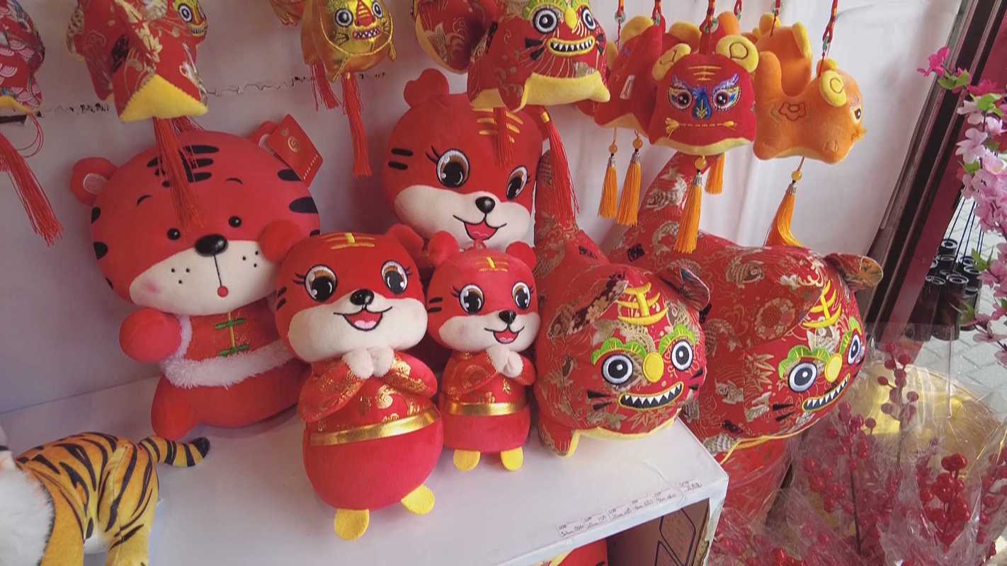 火虎命戴什么材质最旺财_火虎命的人戴什么最旺_火虎命戴什么生肖牌或图案最旺