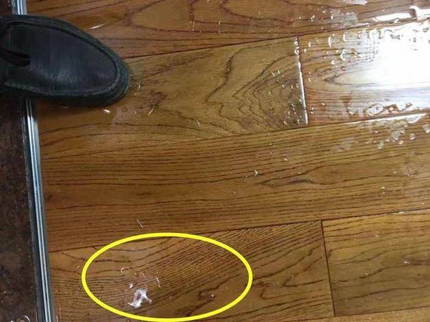 梦见暖气管漏水_女人梦见暖气管漏水_梦见暖气管漏水解析