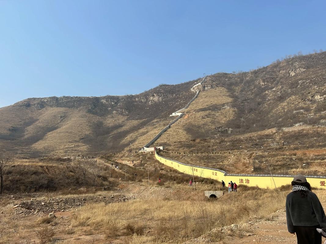 梦见仰望又高又陡的山_梦见仰望又高又陡的山_梦见高山象征意义