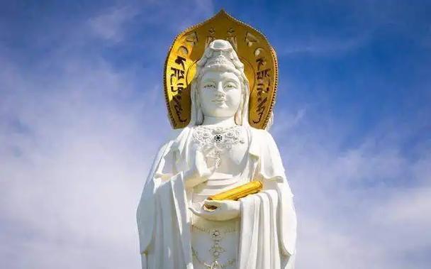 梦见庙里拜神